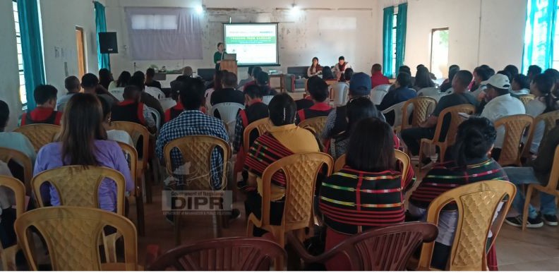 A one-day workshop on plastic waste management and segregation of water at the souce with the theme â€˜Freedom from Garbageâ€™ was held at the DCâ€™s Conference Hall on December 12. (DIPR Photo)